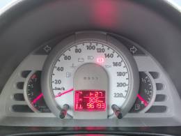 VOLKSWAGEN - FOX - 2009/2009 - Branca - R$ 29.900,00