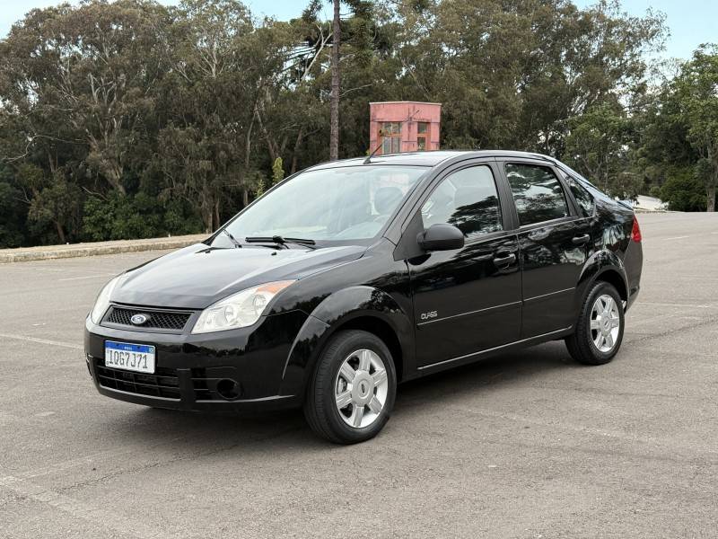 FORD - FIESTA - 2010/2010 - Preta - R$ 24.900,00