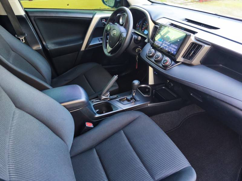 TOYOTA - RAV4 - 2018/2018 - Prata - R$ 119.900,00