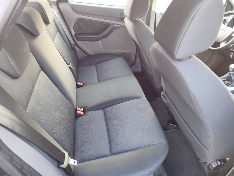 FORD - FOCUS - 2013/2013 - Cinza - R$ 41.900,00