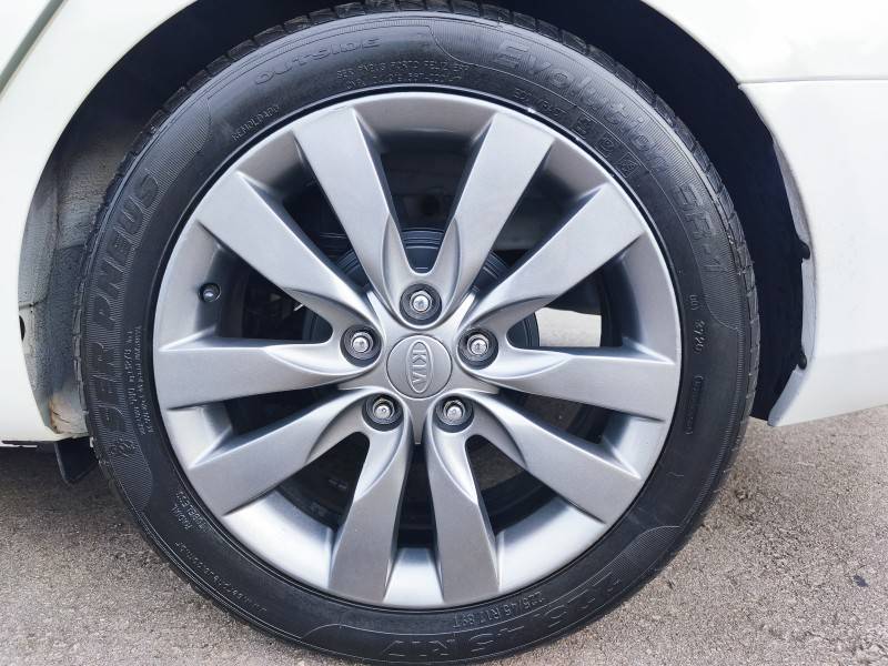 KIA MOTORS - CERATO - 2013/2013 - Branca - R$ 49.900,00