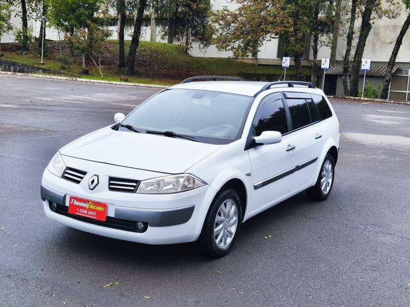 RENAULT - MÉGANE - 2011/2011 - Branca - R$ 34.900,00