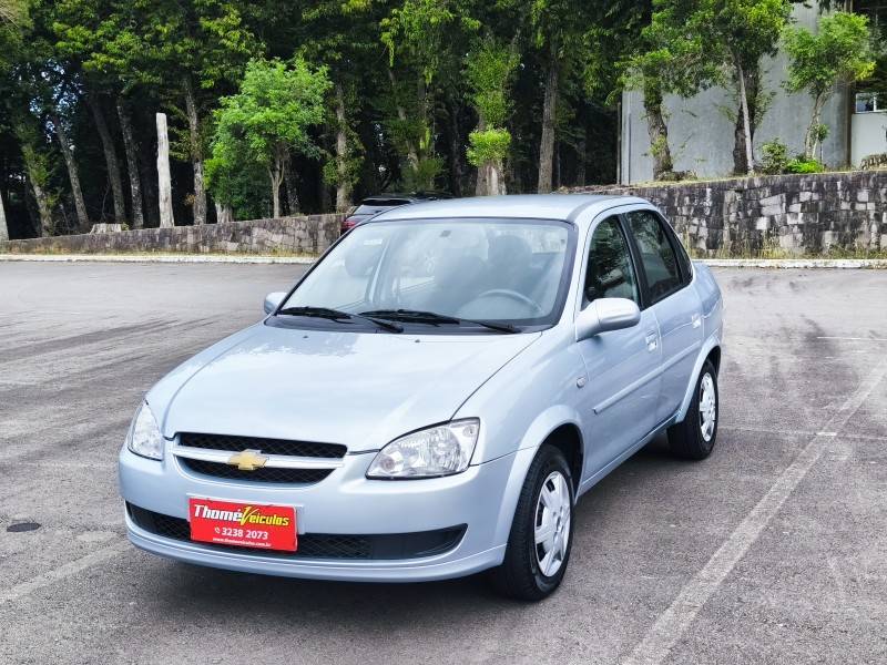 CHEVROLET - CLASSIC - 2013/2013 - Prata - R$ 29.900,00