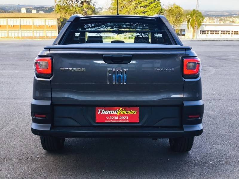 FIAT - STRADA - 2023/2023 - Cinza - R$ 111.900,00