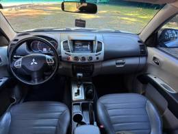 MITSUBISHI - L200 TRITON - 2015/2015 - Branca - R$ 125.900,00