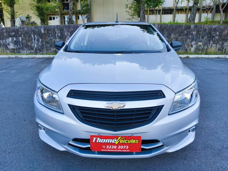 CHEVROLET - ONIX - 2018/2018 - Prata - R$ 48.900,00