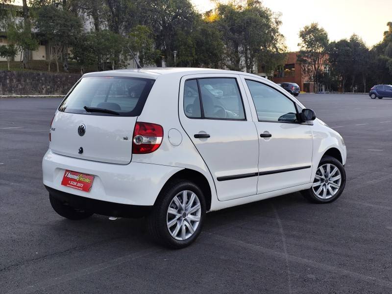 VOLKSWAGEN - FOX - 2009/2009 - Branca - R$ 29.900,00