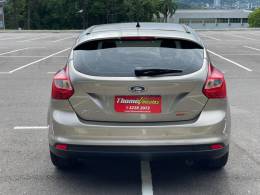 FORD - FOCUS - 2015/2015 - Dourada - R$ 49.900,00