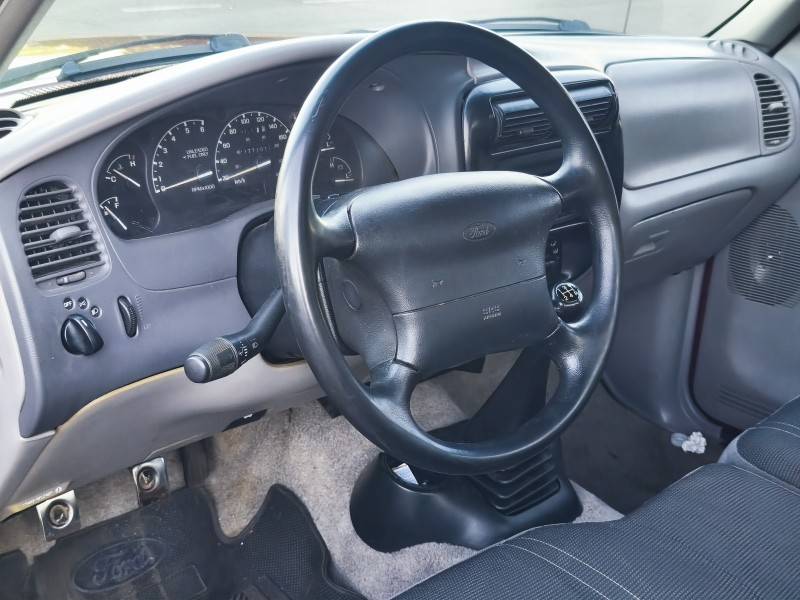 FORD - RANGER - 1996/1996 - Vermelha - R$ 42.900,00