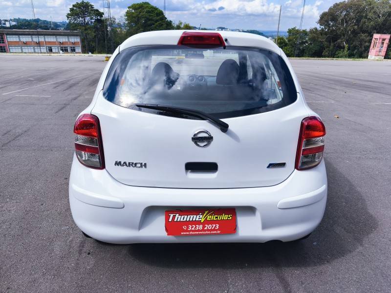 NISSAN - MARCH - 2013/2013 - Branca - R$ 38.900,00