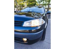 RENAULT - MÉGANE - 2010/2011 - Preta - R$ 31.900,00