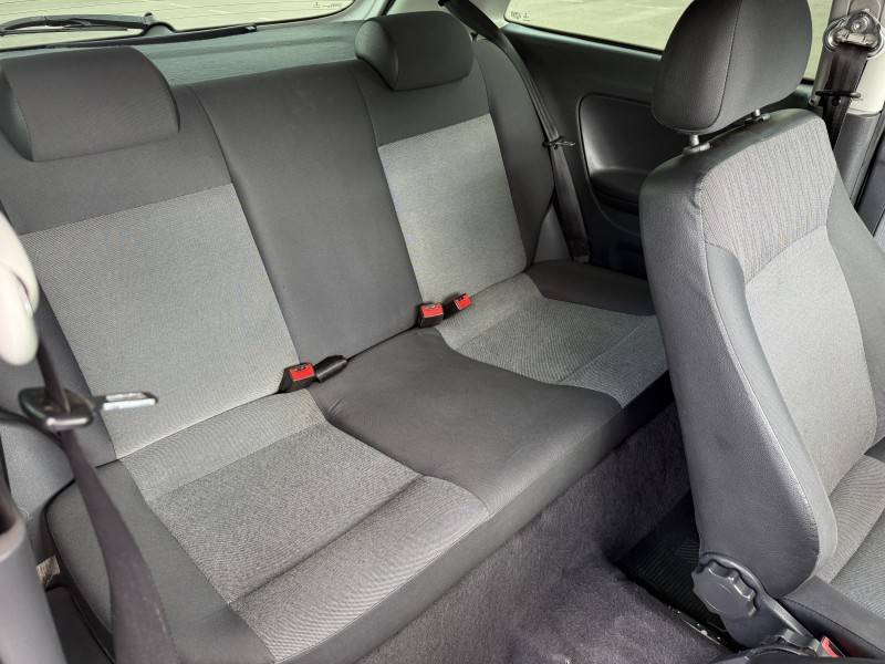 VOLKSWAGEN - GOL - 2012/2013 - Branca - R$ 27.900,00
