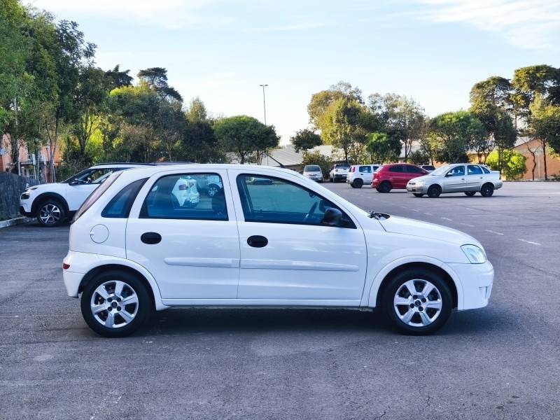CHEVROLET - CORSA - 2011/2011 - Branca - R$ 31.900,00