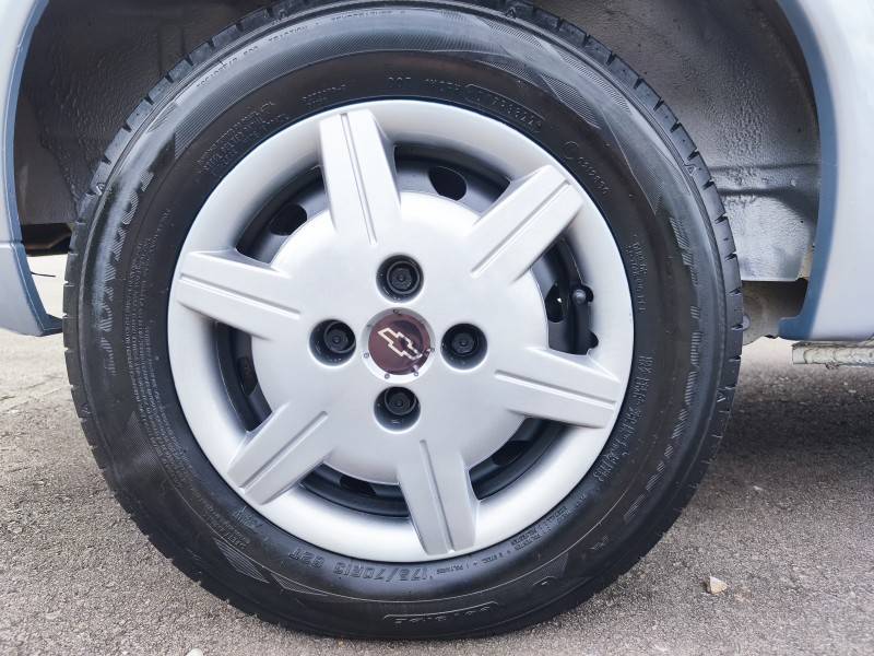 CHEVROLET - CLASSIC - 2013/2013 - Prata - R$ 29.900,00