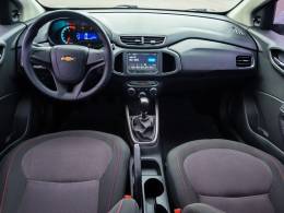 CHEVROLET - ONIX - 2015/2015 - Prata - R$ 48.900,00