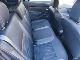 RENAULT - SANDERO - 2022/2022 - Branca - R$ 66.900,00