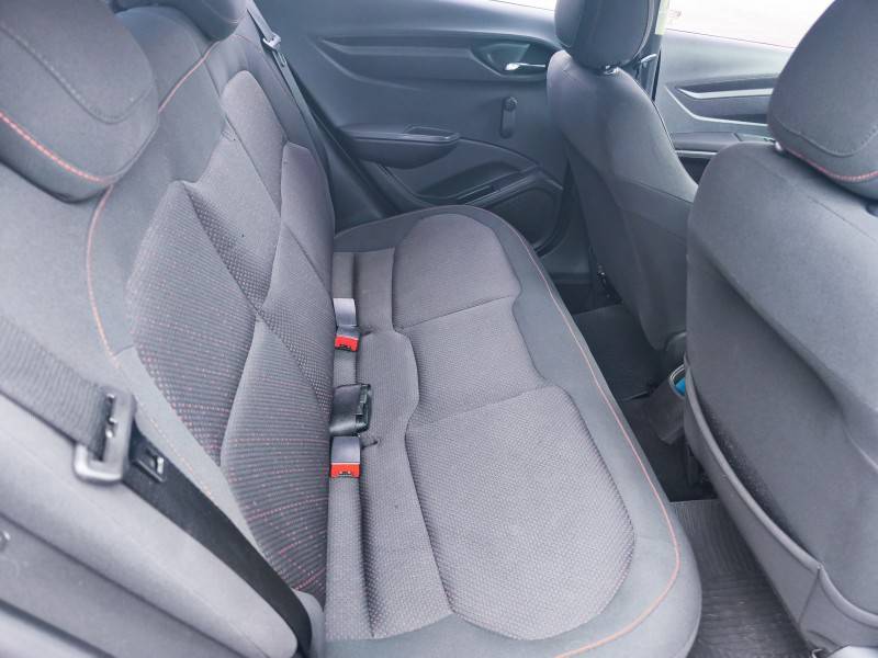 CHEVROLET - ONIX - 2015/2015 - Prata - R$ 48.900,00