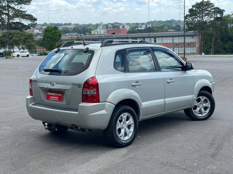 HYUNDAI - TUCSON - 2013/2013 - Dourada - R$ 47.900,00