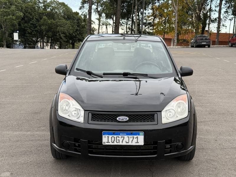 FORD - FIESTA - 2010/2010 - Preta - R$ 24.900,00