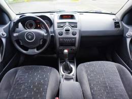 RENAULT - MÉGANE - 2011/2011 - Branca - R$ 34.900,00