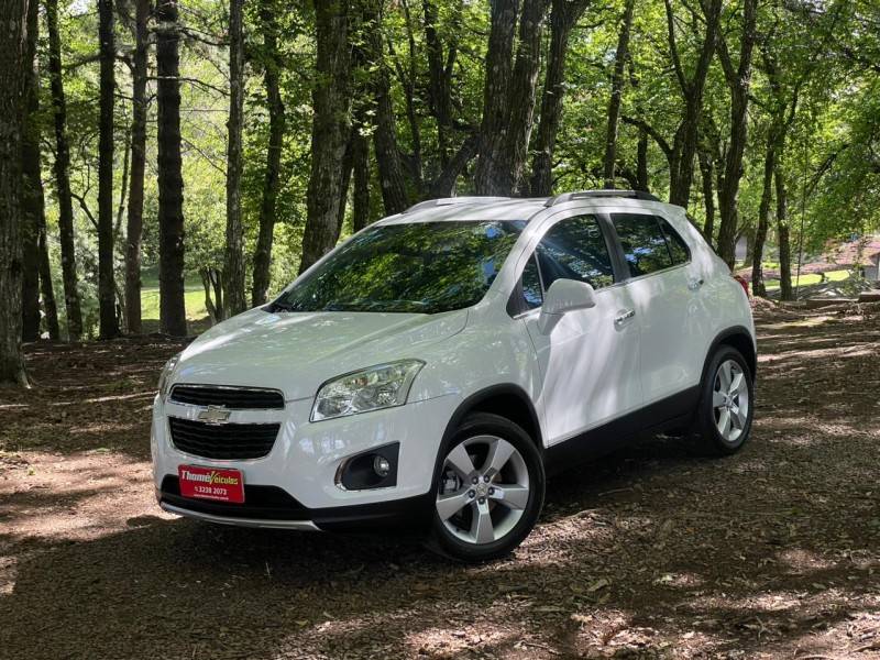 CHEVROLET - TRACKER - 2014/2014 - Branca - R$ 65.900,00