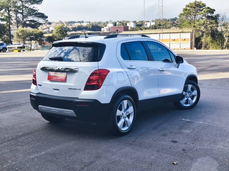 CHEVROLET - TRACKER - 2014/2014 - Branca - R$ 65.900,00