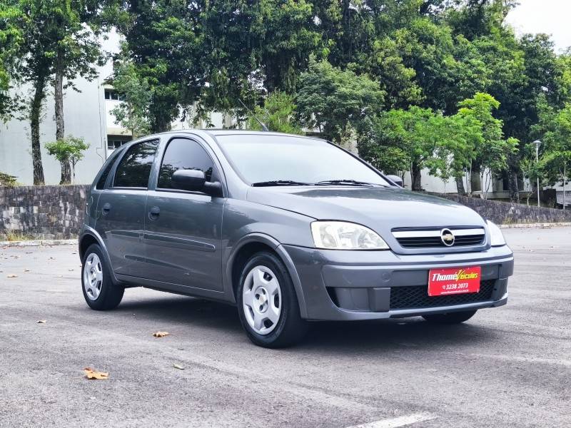 CHEVROLET - CORSA - 2012/2012 - Cinza - R$ 31.900,00