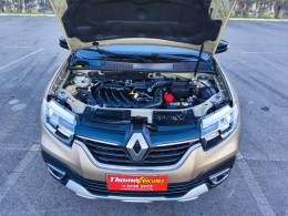 RENAULT - SANDERO - 2024/2024 - Dourada - R$ 79.900,00