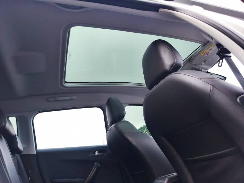 PEUGEOT - 2008 - 2017/2017 - Prata - R$ 57.900,00