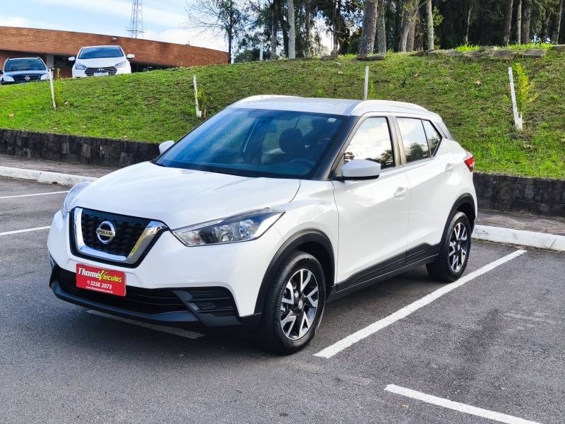 NISSAN - KICKS - 2021/2021 - Branca - R$ 89.900,00