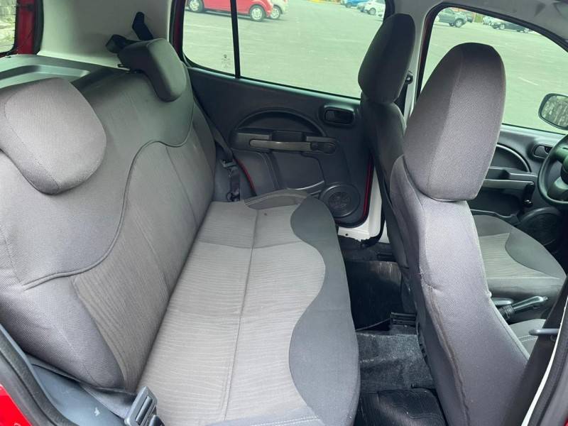 FIAT - UNO - 2014/2014 - Vermelha - R$ 29.900,00