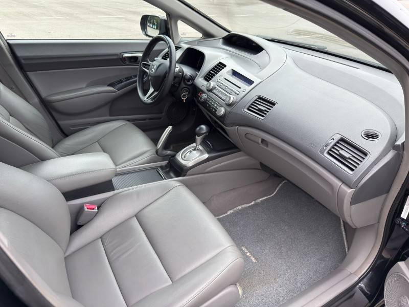 HONDA - CIVIC - 2010/2010 - Preta - R$ 51.900,00