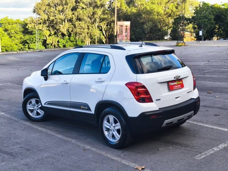 CHEVROLET - TRACKER - 2014/2014 - Branca - R$ 63.900,00