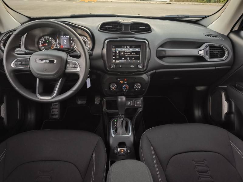 JEEP - RENEGADE - 2023/2023 - Branca - R$ 103.900,00