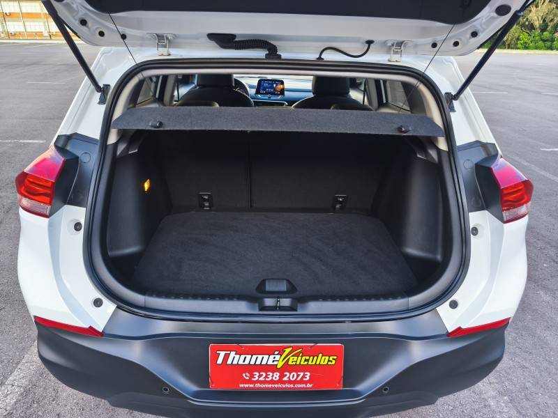 CHEVROLET - TRACKER - 2022/2022 - Branca - R$ 107.900,00