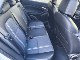 CHEVROLET - TRACKER - 2022/2022 - Branca - R$ 107.900,00