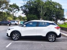 NISSAN - KICKS - 2021/2021 - Branca - R$ 89.900,00