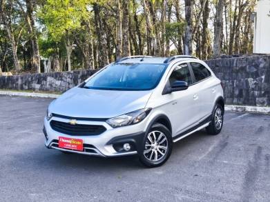 CHEVROLET - ONIX - 2017/2017 - Prata - R$ 66.900,00