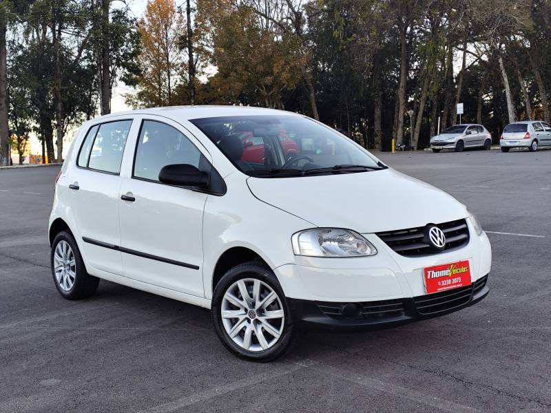 VOLKSWAGEN - FOX - 2009/2009 - Branca - R$ 29.900,00