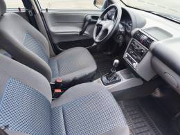 CHEVROLET - CLASSIC - 2013/2013 - Prata - R$ 29.900,00