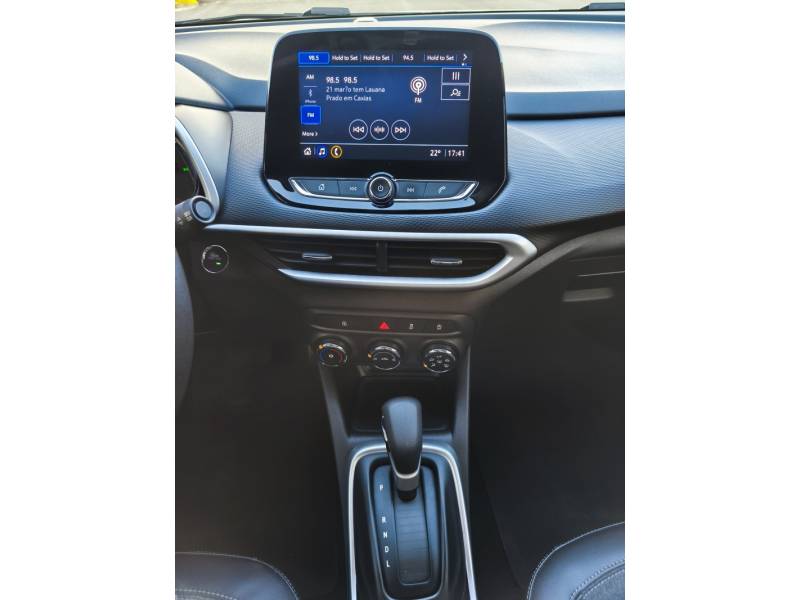 CHEVROLET - TRACKER - 2022/2022 - Branca - R$ 107.900,00