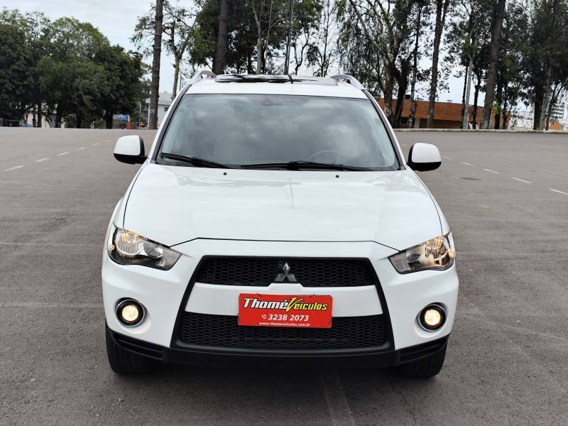 MITSUBISHI - OUTLANDER - 2011/2011 - Branca - R$ 59.900,00