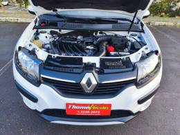 RENAULT - SANDERO - 2018/2018 - Branca - R$ 55.900,00