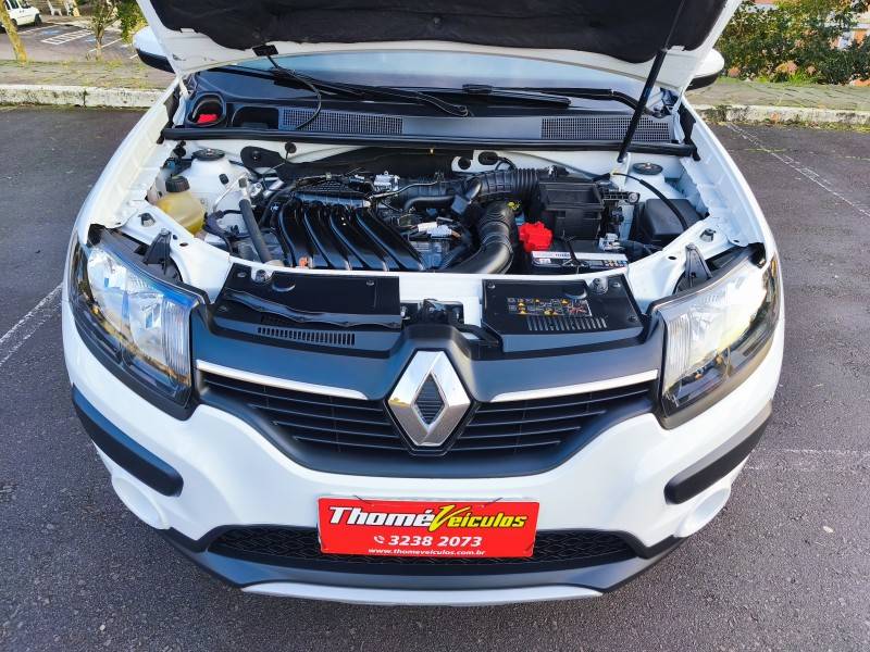 RENAULT - SANDERO - 2018/2018 - Branca - R$ 55.900,00