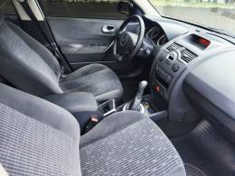 RENAULT - MÉGANE - 2011/2011 - Branca - R$ 34.900,00
