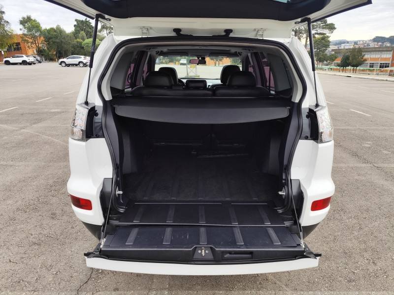 MITSUBISHI - OUTLANDER - 2011/2011 - Branca - R$ 59.900,00