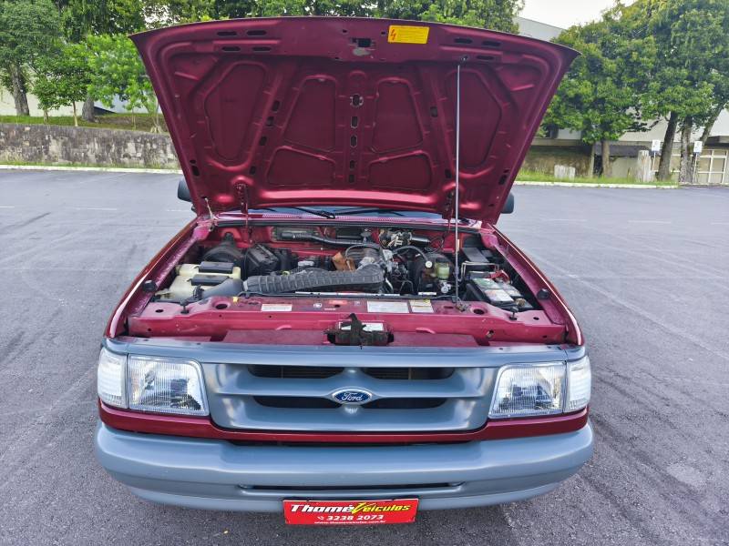 FORD - RANGER - 1996/1996 - Vermelha - R$ 42.900,00
