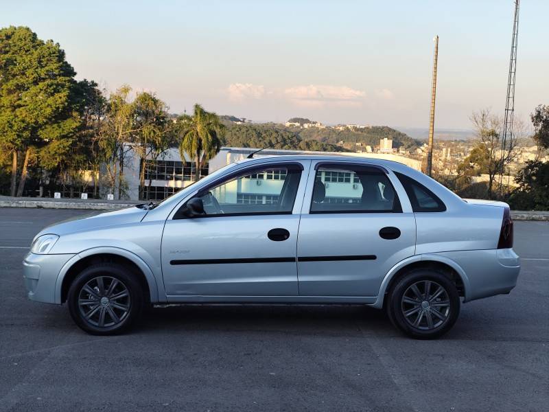 CHEVROLET - CORSA - 2009/2009 - Prata - R$ 29.900,00