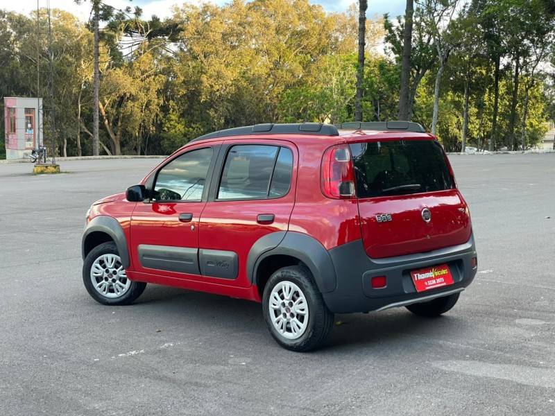 FIAT - UNO - 2014/2014 - Vermelha - R$ 29.900,00