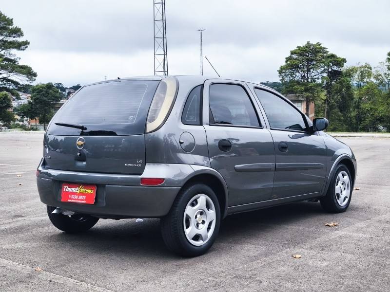 CHEVROLET - CORSA - 2012/2012 - Cinza - R$ 31.900,00
